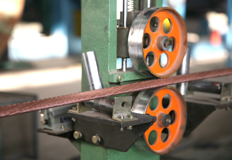 12+18+24/500 型框式絞線機