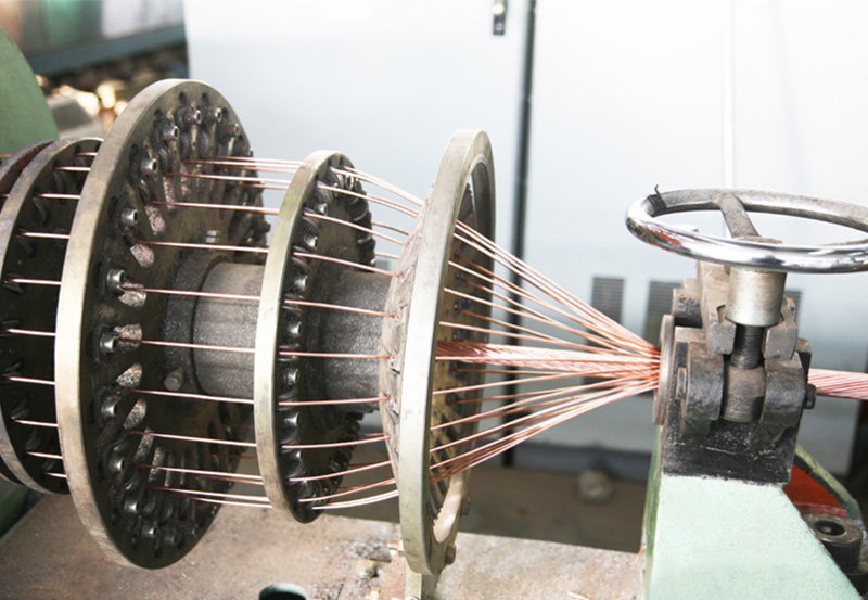 12+18+24/500 型框式絞線機